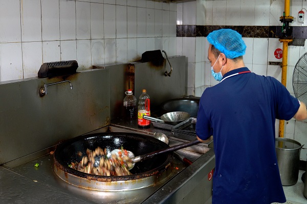 國家針對(duì)餐飲業(yè)的油煙檢測制定標(biāo)準(zhǔn)是什么